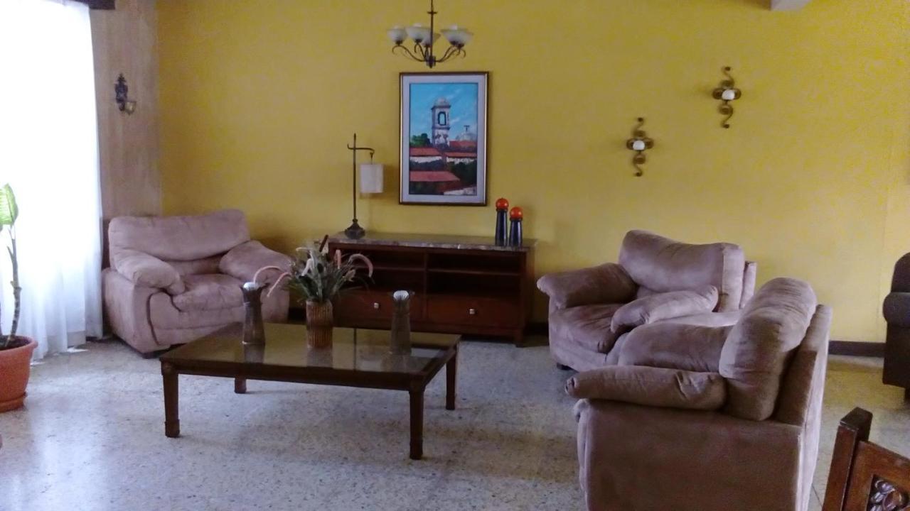 Casa San Benito Hotell San Salvador Exteriör bild